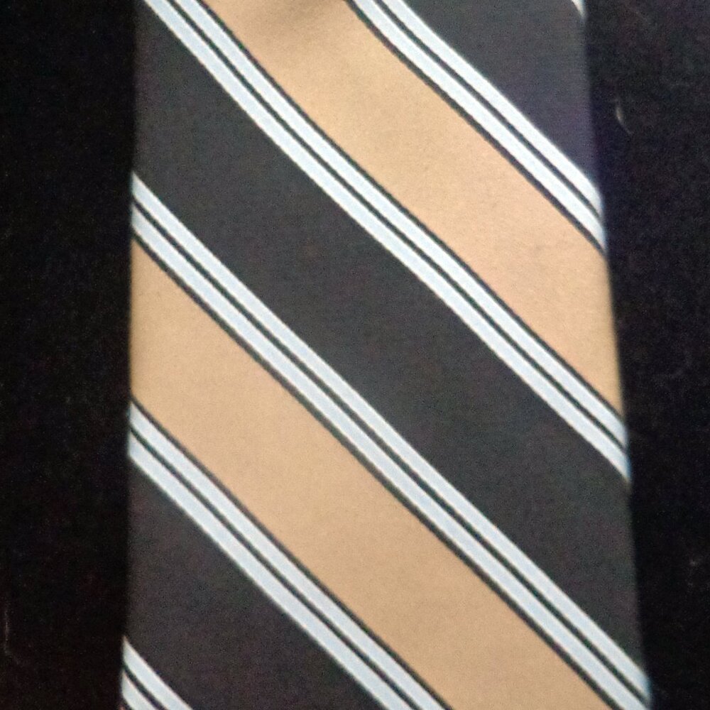 Izod Gold/Navy Stripe Tie